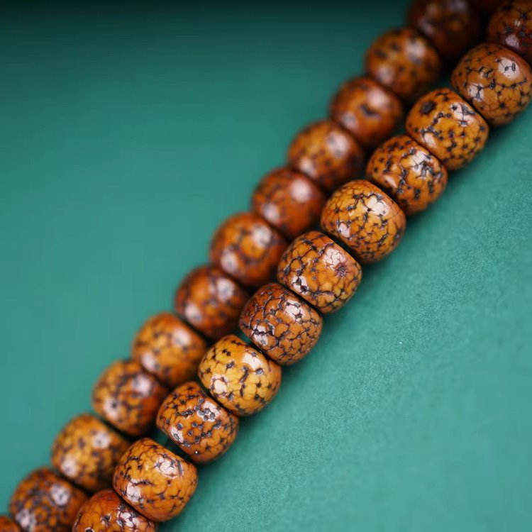 Antique Tibetan Star Moon Bodhi Seed Monk Beads