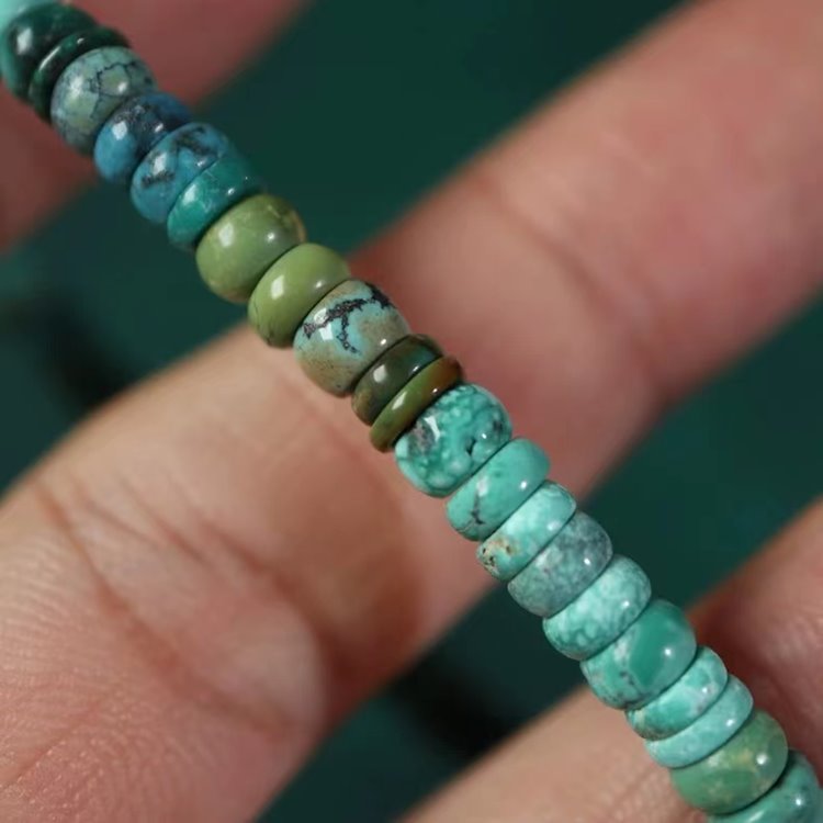 Tibetan Turquoise Bracelet: Antique Tibetan Turquoise Tibetan Turquoise Bracelet: Antique Tibetan Turquoise