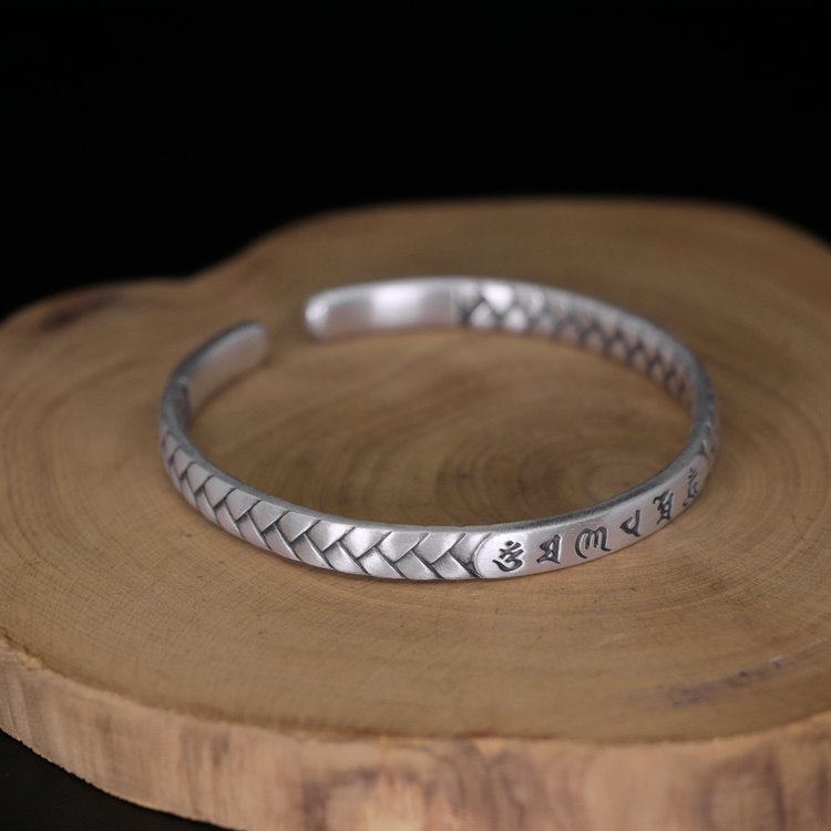 Om Mani Padme Hum Wristband