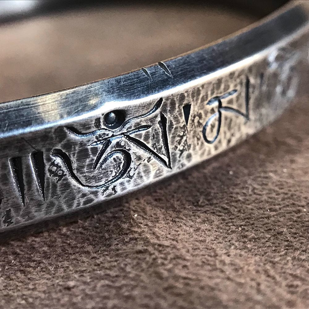 Custom Mani Mantra Buddha Bracelet for Men