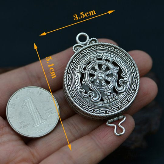 Gau Locket: Engraved with the Dharmachakra - 925 Silver - Mantrapiece