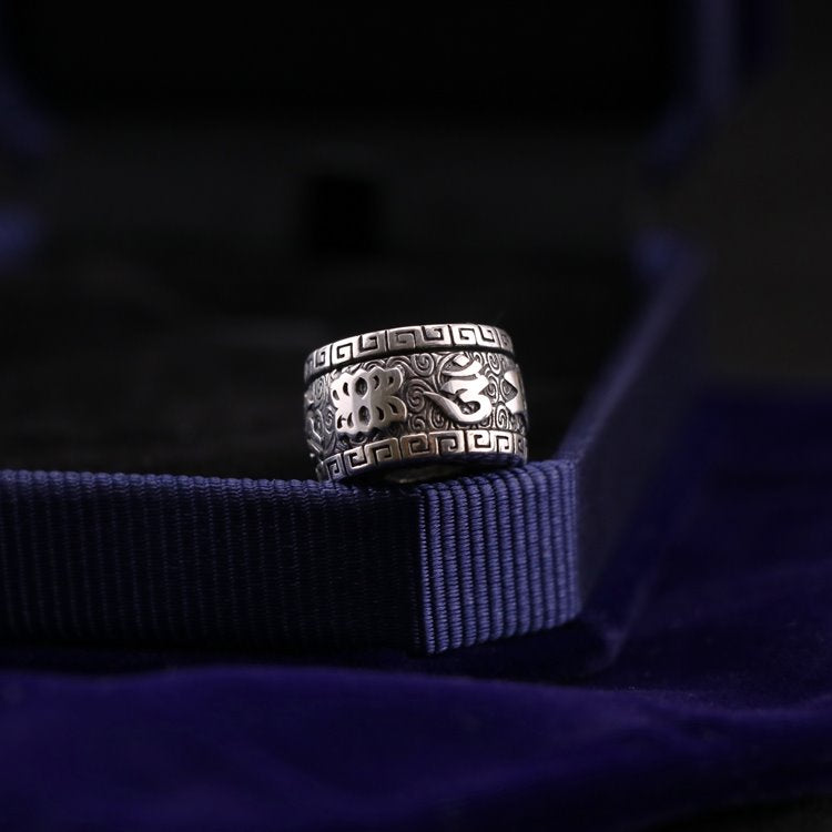 Spinning Compassion Mantra Pendant