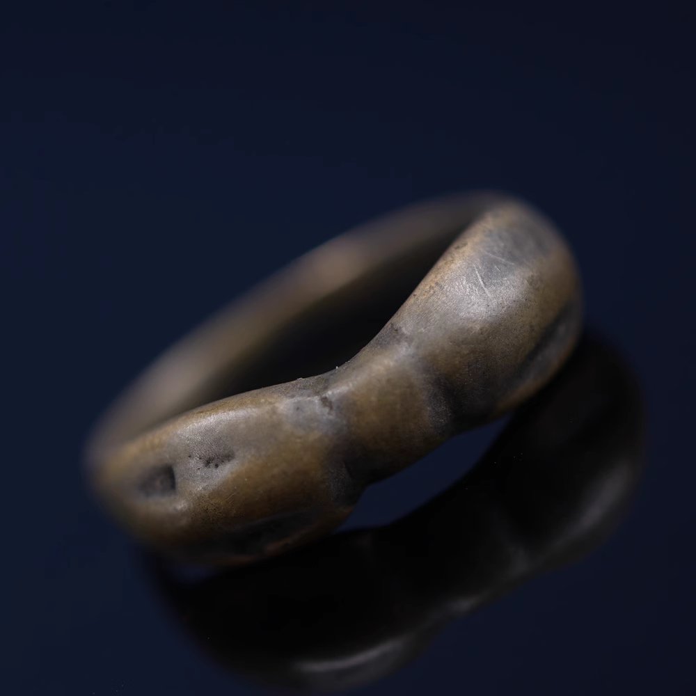 Antique Tibetan Vajra Ring-Mantrapiece