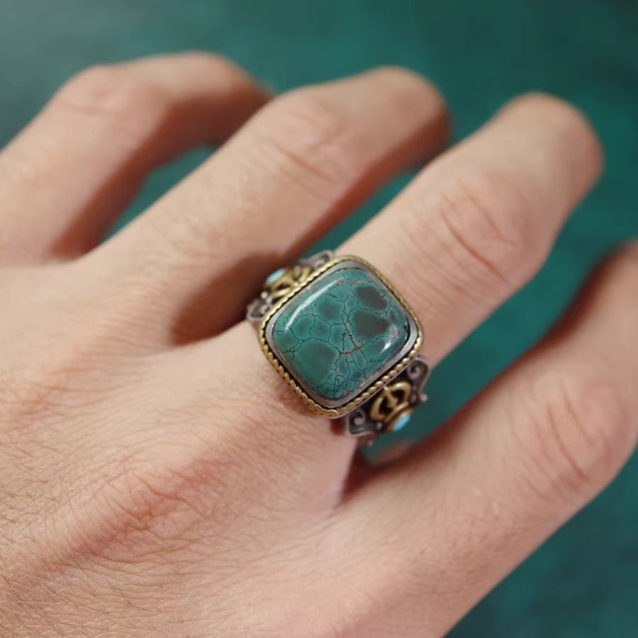 Old Tibetan Turquoise Ring-Mantrapiece