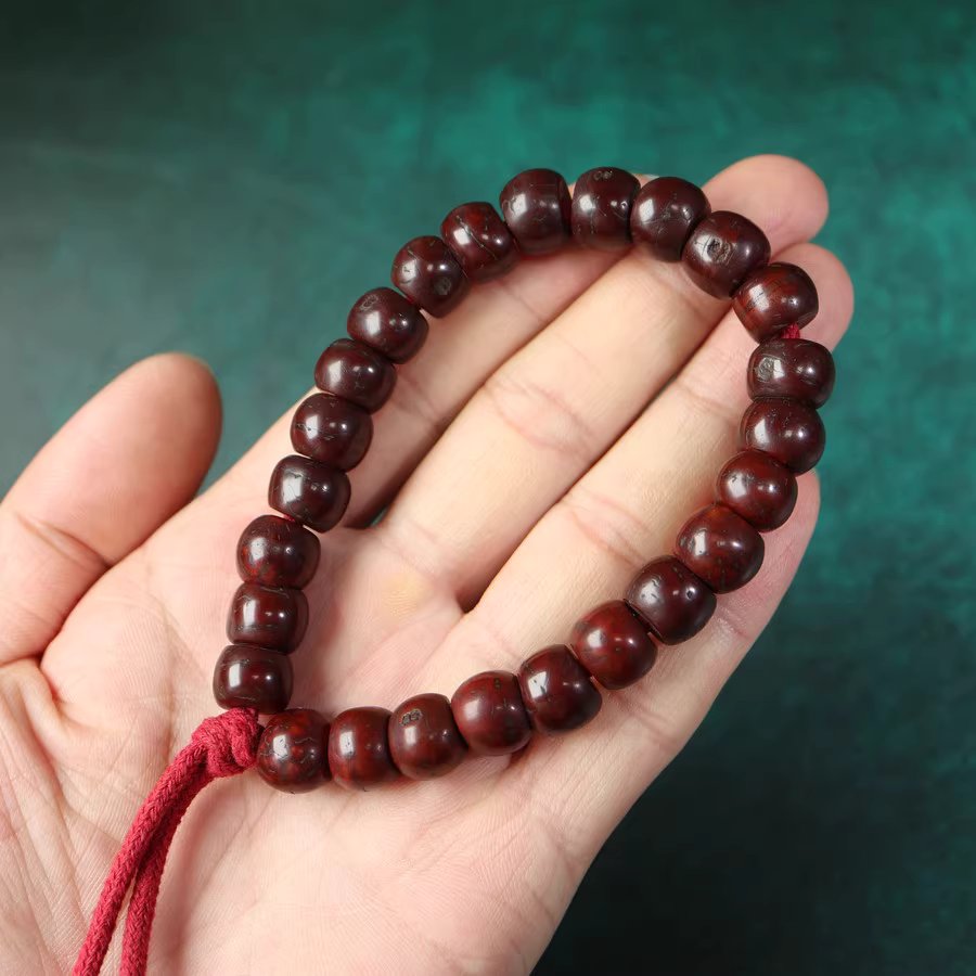 Antique Tibetan Well Aged Red Bodhi Seed Mala