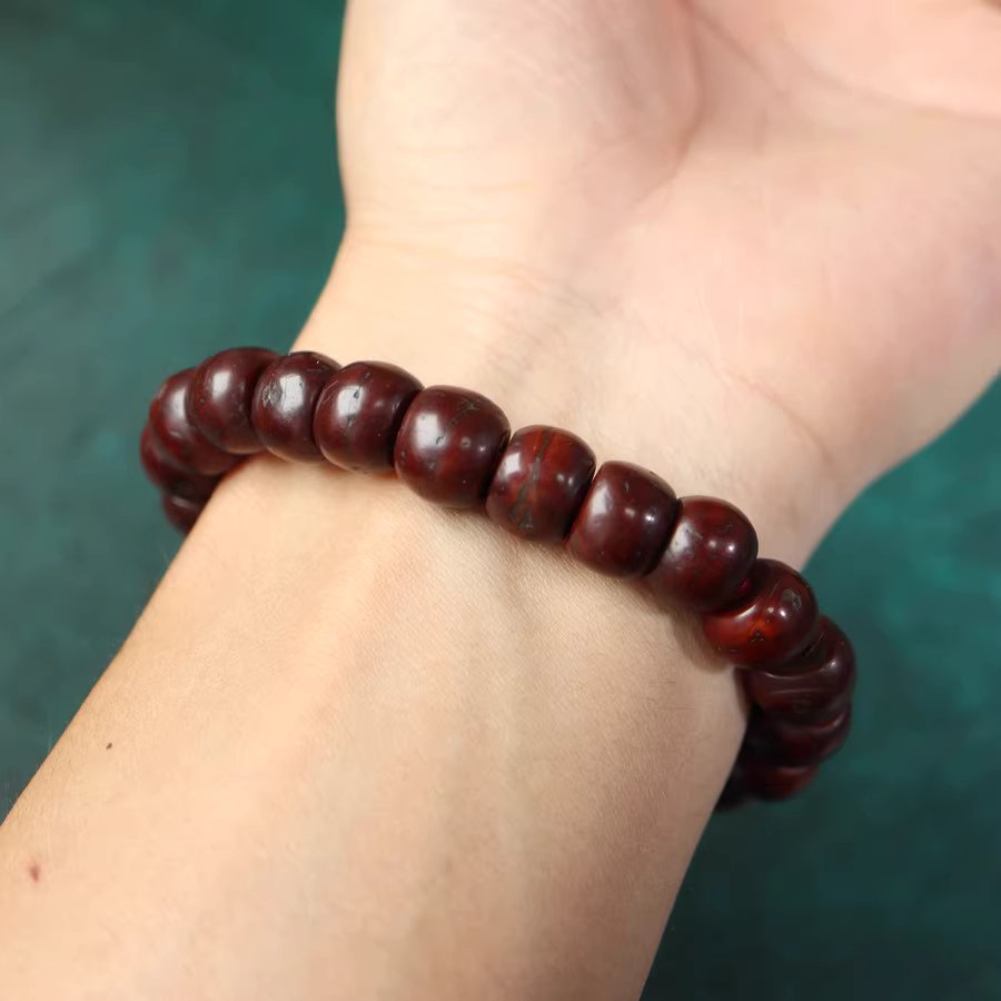 Antique Tibetan Well Aged Red Bodhi Seed Mala