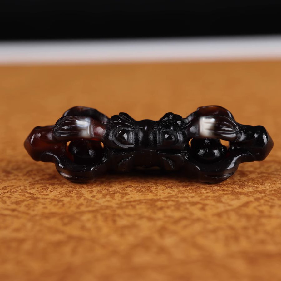 Old Tibetan Agate Vajra Pendant