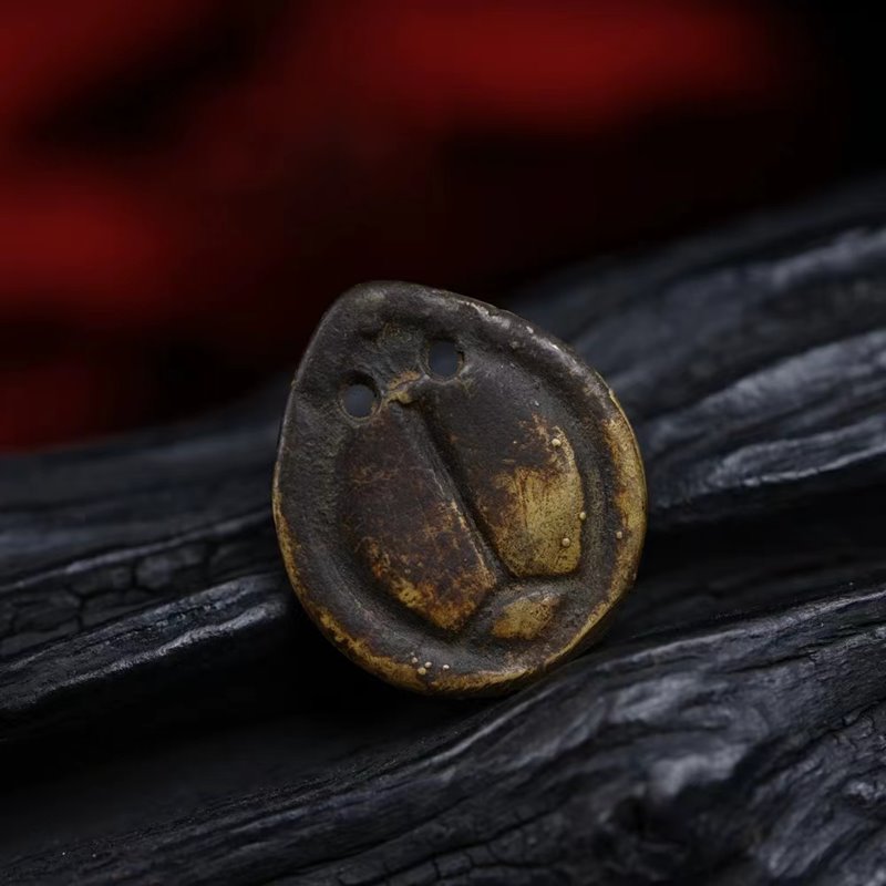 Old Tibetan Guanyin Teardrop Pendant-Mantrapiece