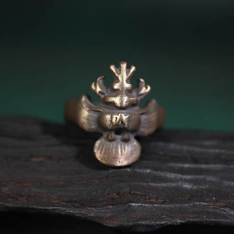 Old Tibetan Khyung Sigil Ring-Mantrapiece