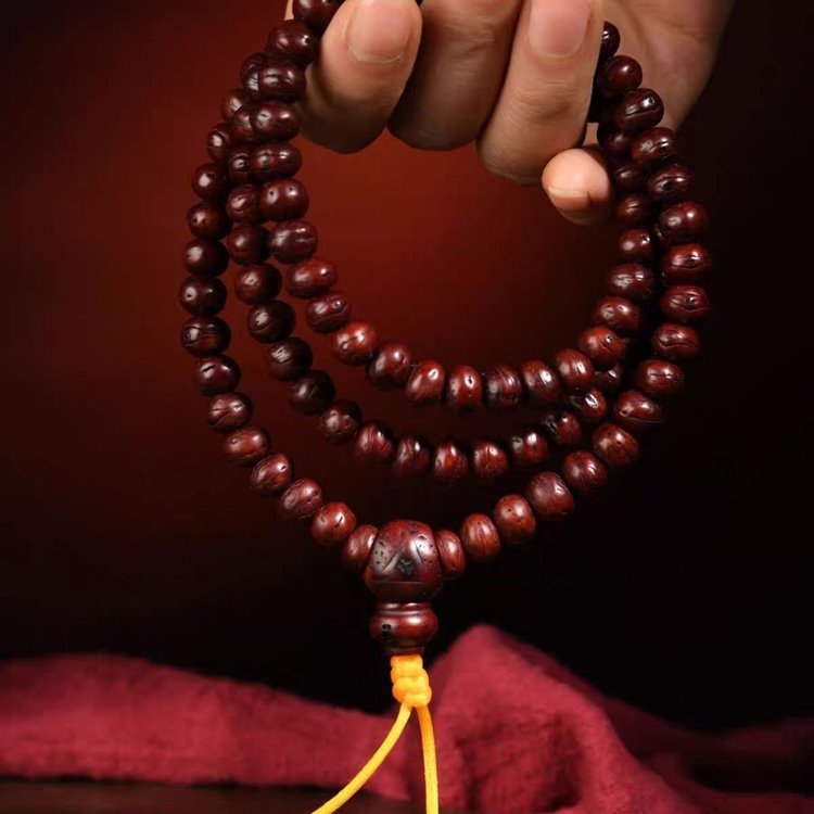 Old Tibetan Mala-Mantrapiece