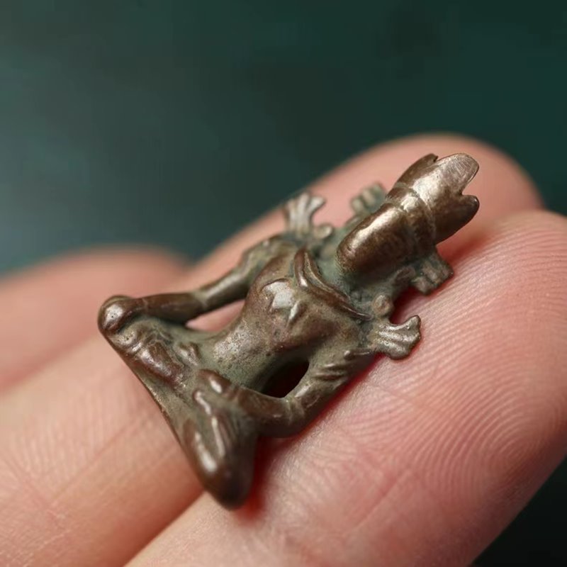 Vintage Tibetan Meteoric Iron Bhumisparsha Mudra Buddha Charm