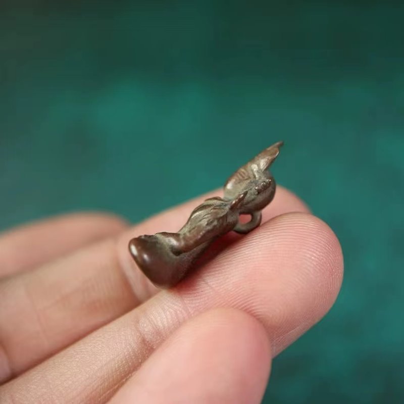 Vintage Tibetan Meteoric Iron Bhumisparsha Mudra Buddha Charm