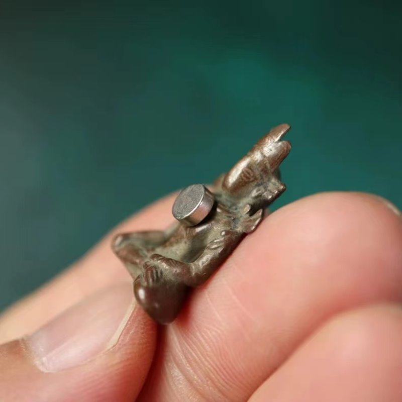 Vintage Tibetan Meteoric Iron Bhumisparsha Mudra Buddha Charm