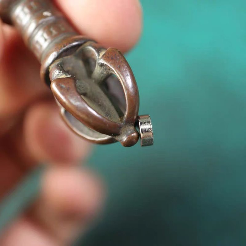 Vintage Tibetan Meteoric Iron Dorje Pendant