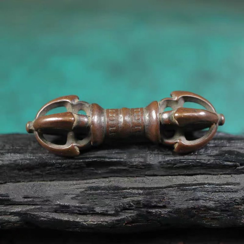 Vintage Tibetan Meteoric Iron Dorje Pendant