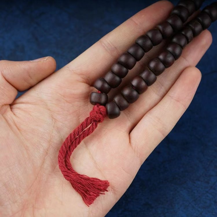 Old Tibetan Red Sandalwood Bracelet-Mantrapiece