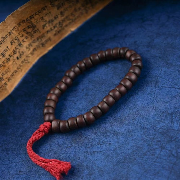 Old Tibetan Red Sandalwood Bracelet