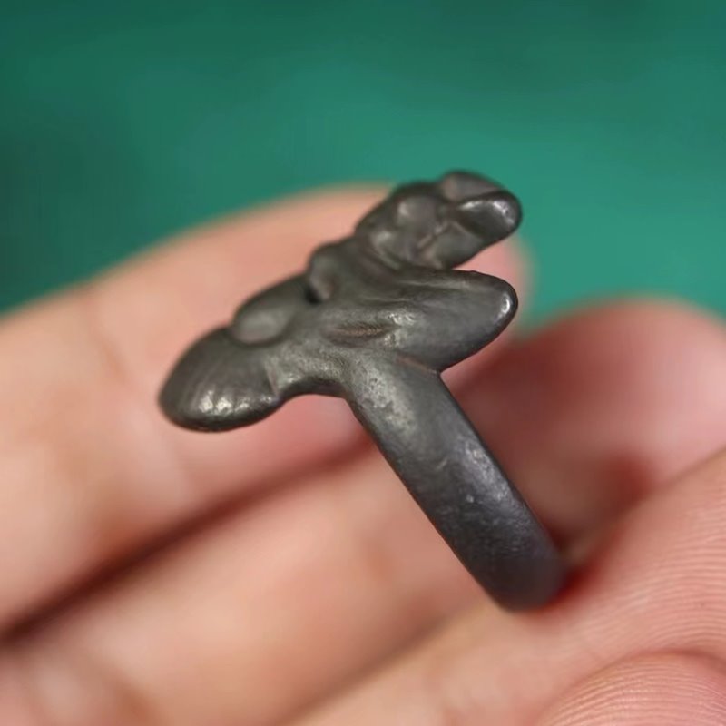 Vintage Tibetan Sentinel Khyung Ring