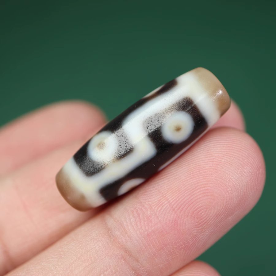 Overcoming Worldly Desires Talisman 6 Eye Dzi Bead