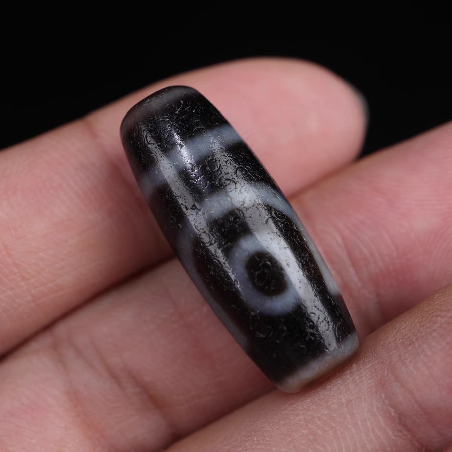 Perfecting Twofold Merit Talisman 2 Eye Dzi Bead