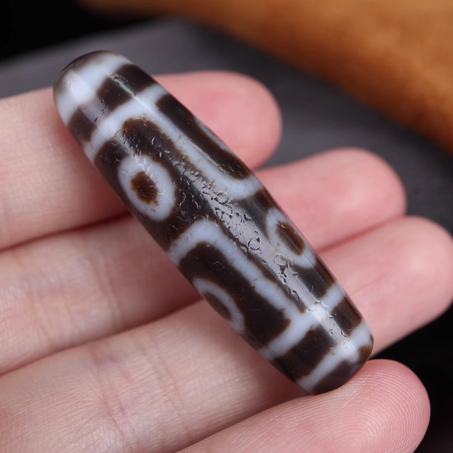 Sixfold Perception Amulet 6 Eye Dzi Bead