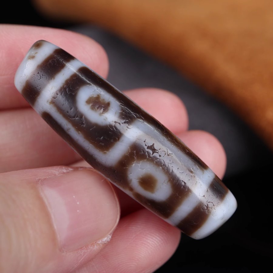 Sixfold Perception Amulet 6 Eye Dzi Bead