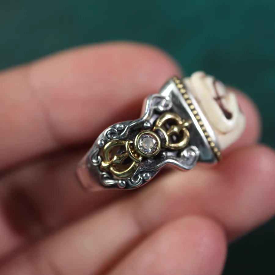 Vintage Tibet Mammoth Tusk Ivory Skull Ring