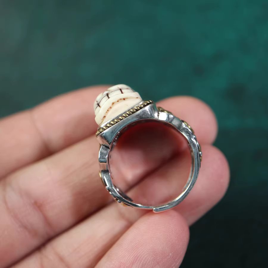 Vintage Tibet Mammoth Tusk Ivory Skull Ring