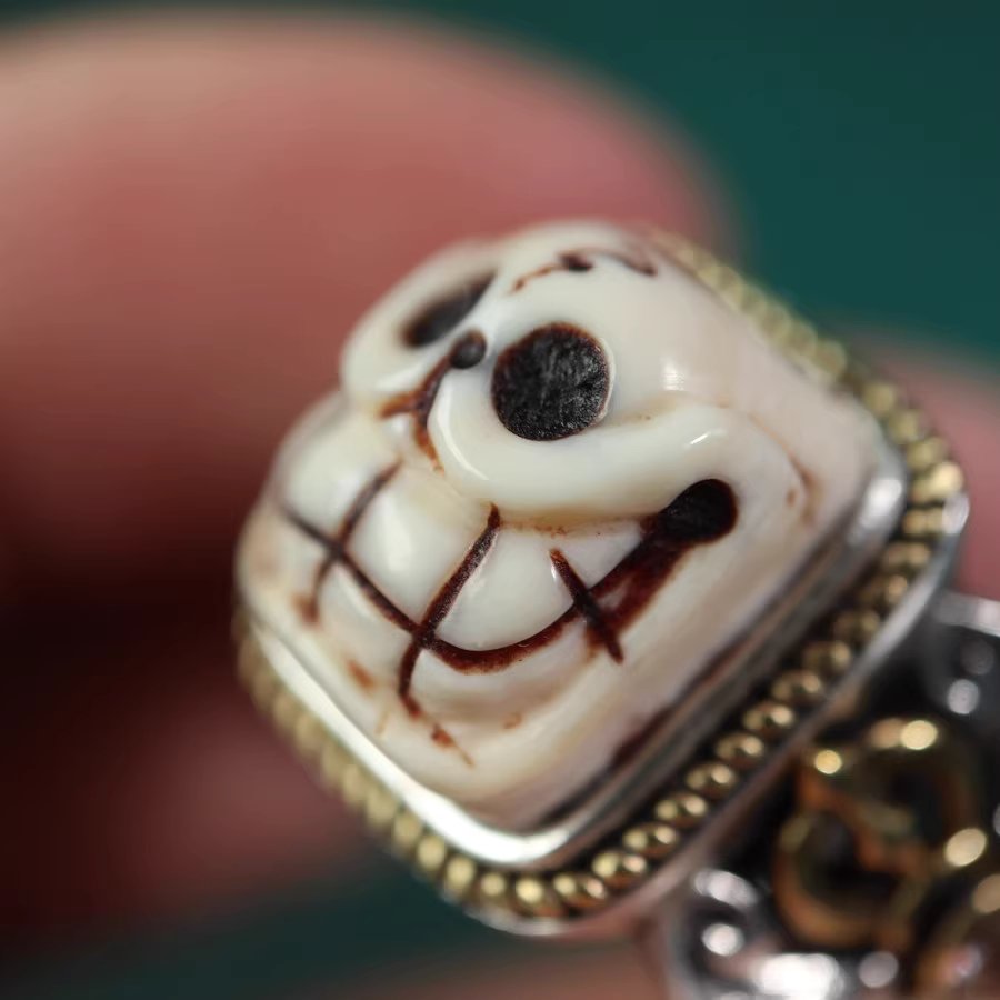 Vintage Tibet Mammoth Tusk Ivory Skull Ring