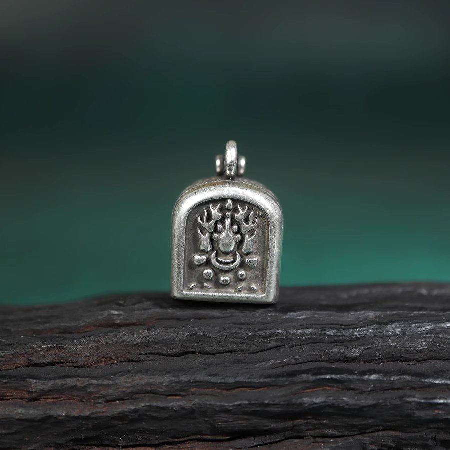 Vintage Tibetan Caishen Gau