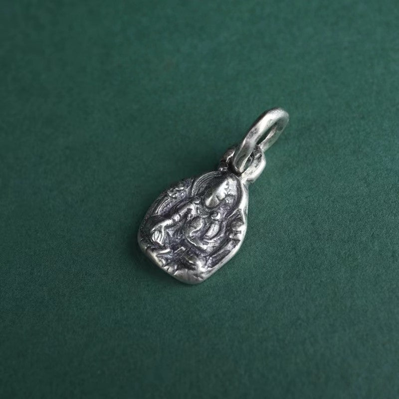 Tibetan Green Tara Amulet