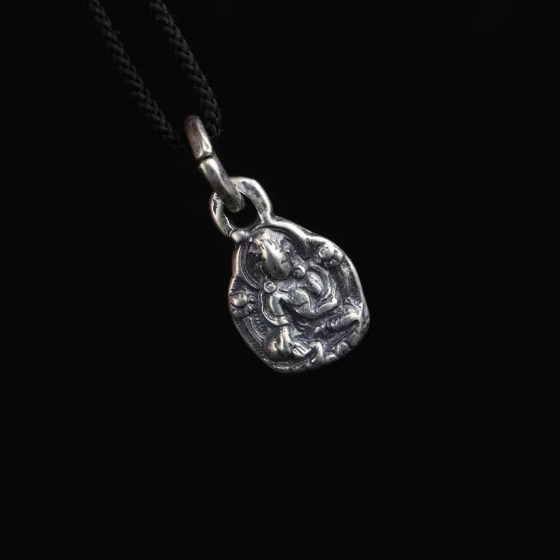 Tibetan Green Tara Amulet