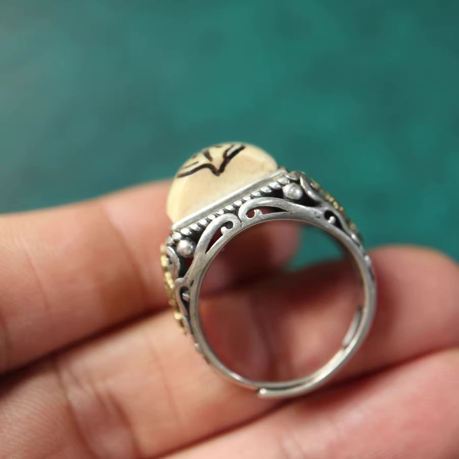 VIntage Tibetan Mammoth Ivory Vajra Ring