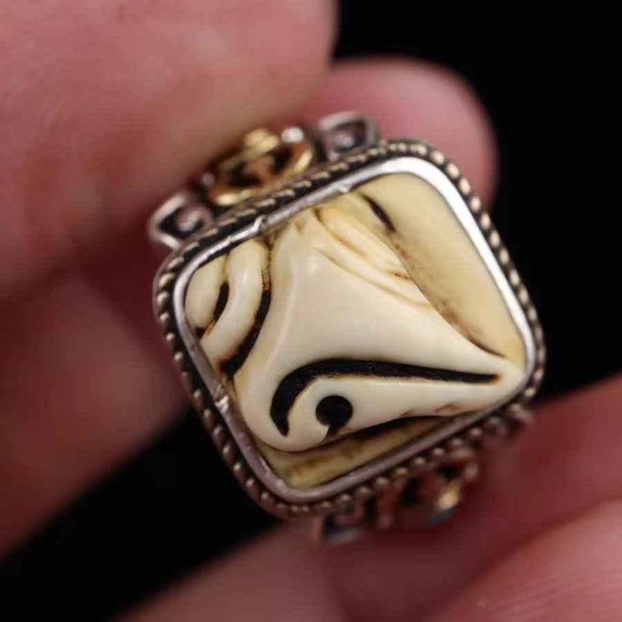 Antique Tibetan Mammoth Tusk Ivory Ring