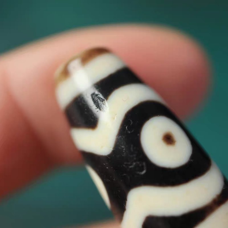 Heavenly Blessings 6 Eye Dzi Bead