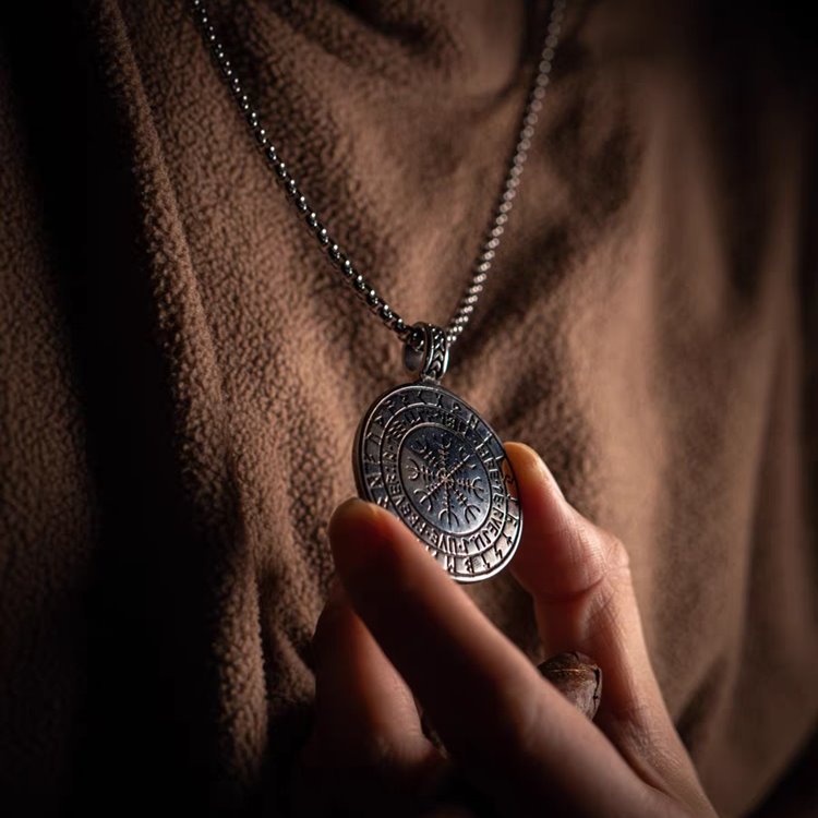 Yggdrasil Tree of Life Jörmungandr World Pendant