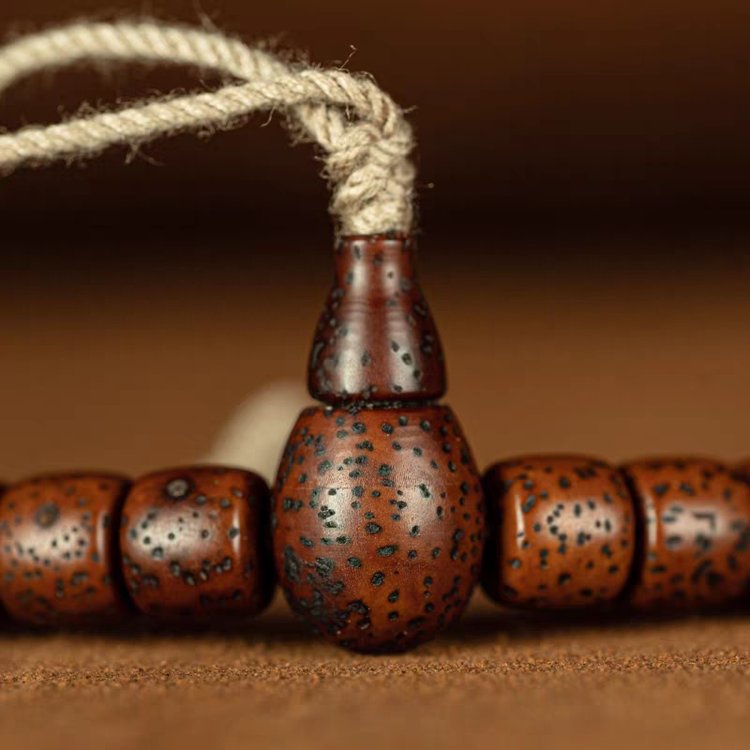 Old Tibetan Star Mood Seed Mala
