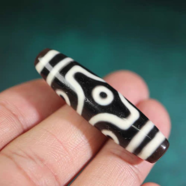 Discerning Emptiness Through Form 6 Eye Dzi Bead