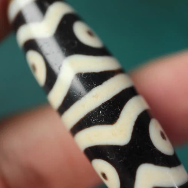 Heavenly Blessings 6 Eye Dzi Bead