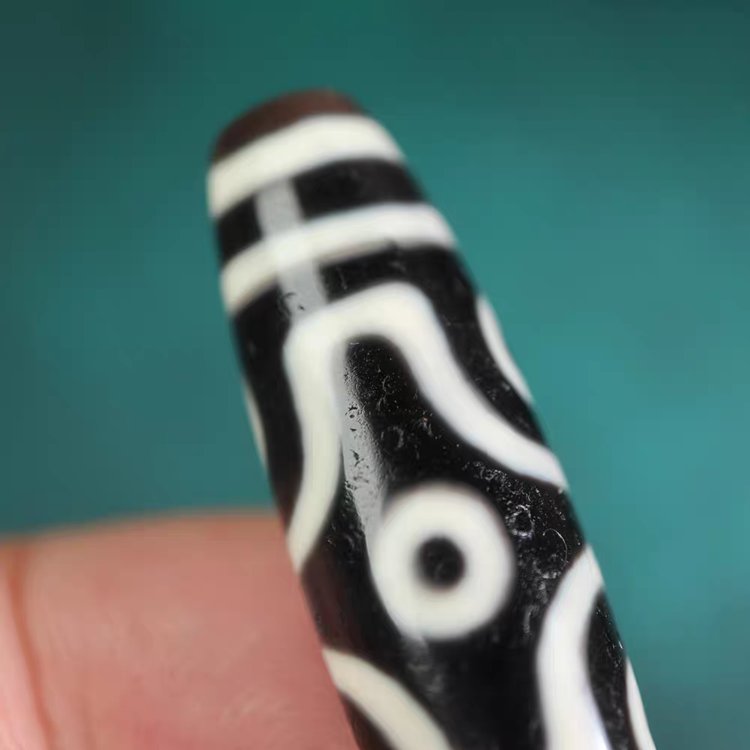 Discerning Emptiness Through Form 6 Eye Dzi Bead