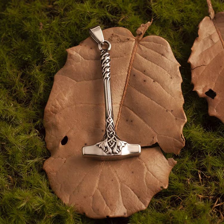 Mjölnir Pendant
