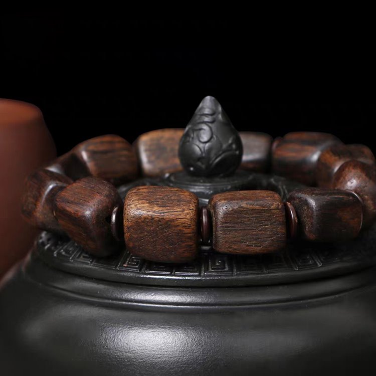 Agarwood Wrist Mala Beads