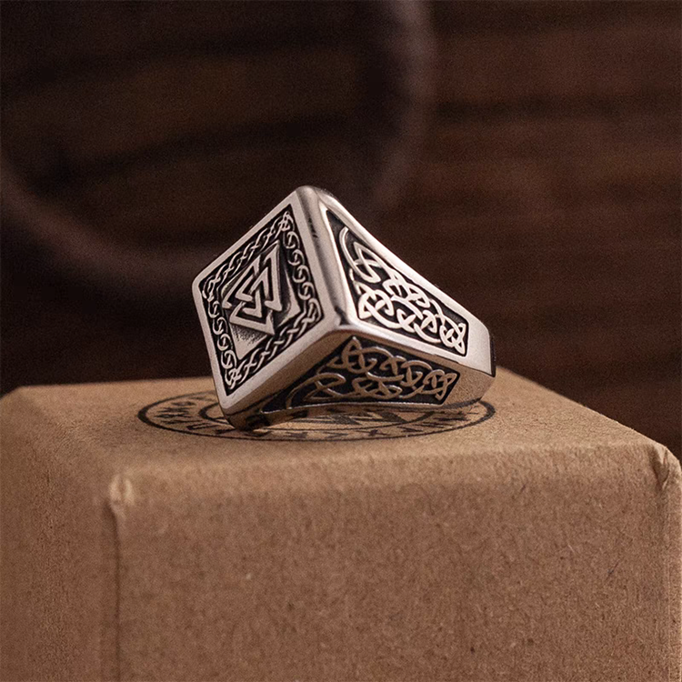 Viking Valknut Ring