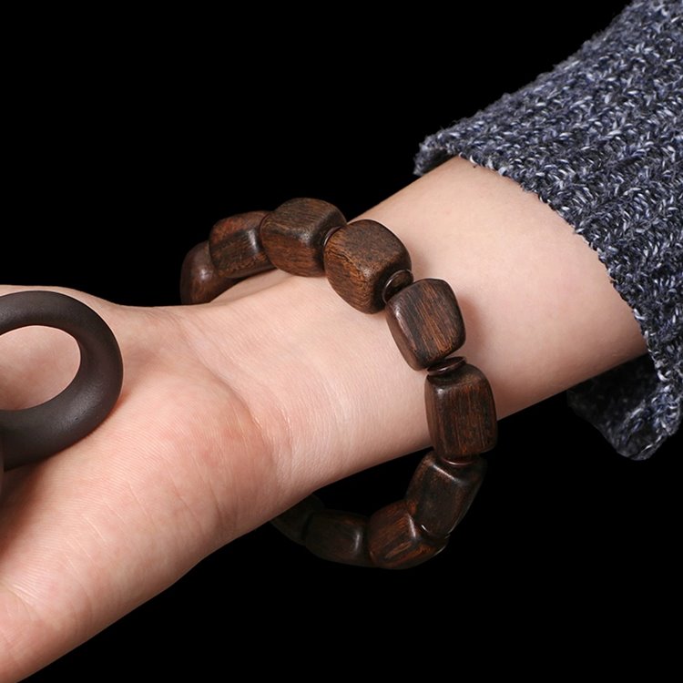 Agarwood Wrist Mala Beads