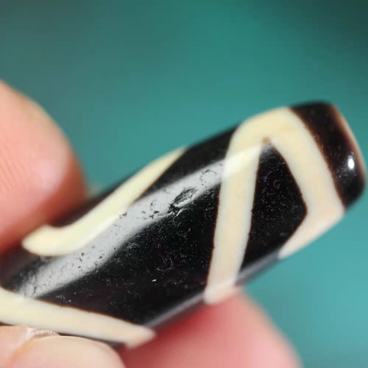 Earth-Born 1 Eye Dzi Bead