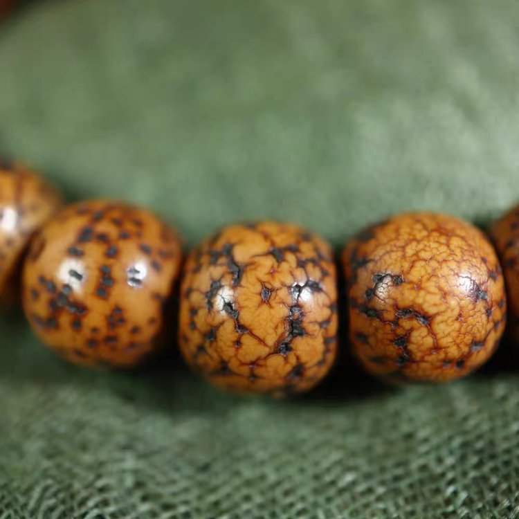 Star Moon Bodhi Mala