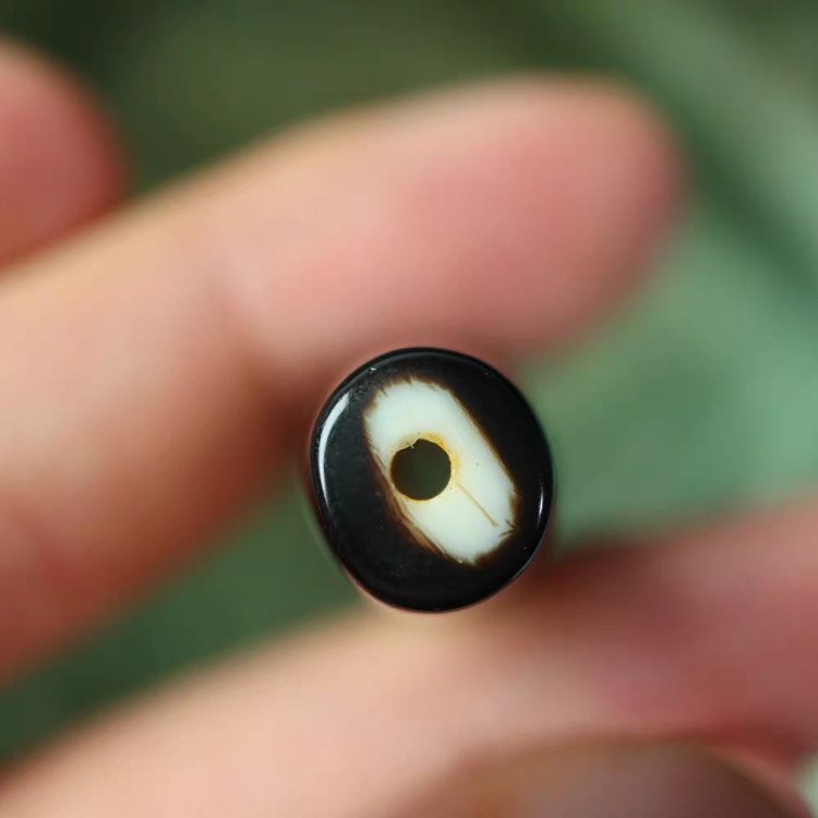 Earthen Healing Chund Dzi Bead