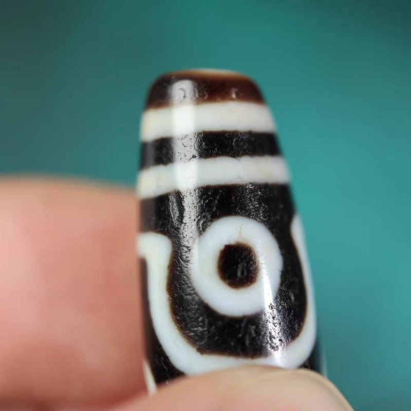 Discerning Emptiness Through Form 6 Eye Dzi Bead