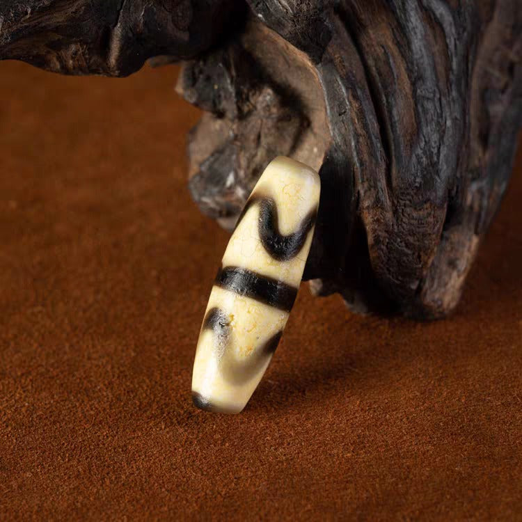 Stability of Confidence Tiger Tooth Dzi Bead (Copy)