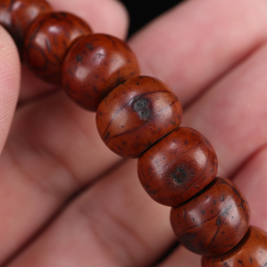 Authentic Old Tibetan Red Bodhi Seed Mala - mantrapiece.com